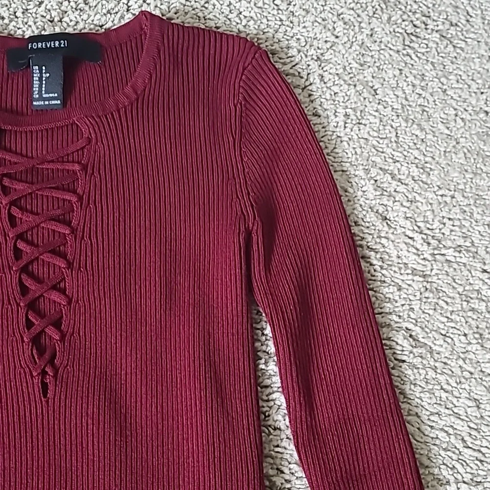 Fitted Ribbed Cropped Sweater